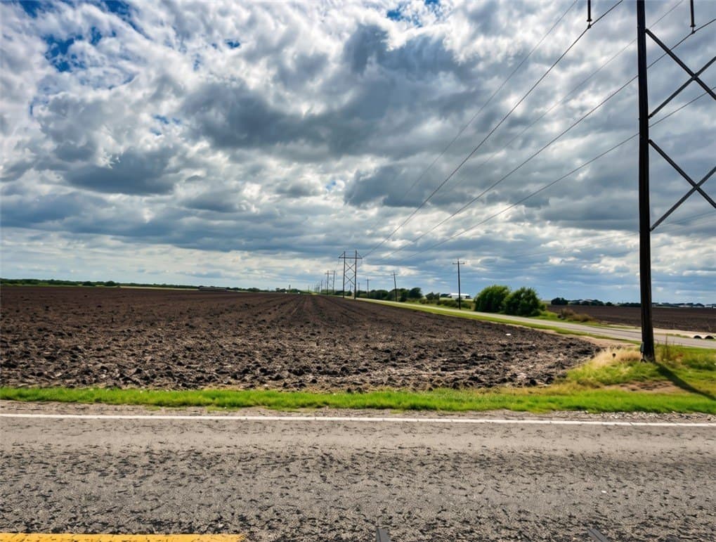 16 acres in San Patricio County