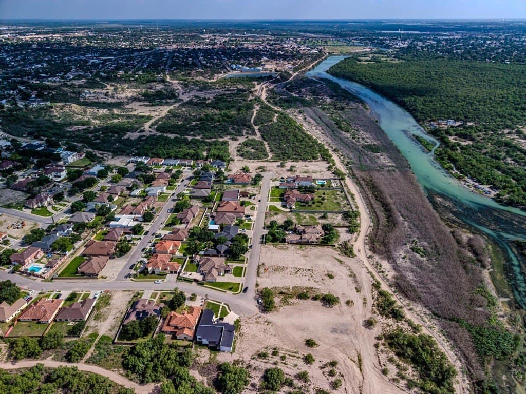 1.21 acres in Maverick County gallery image 3