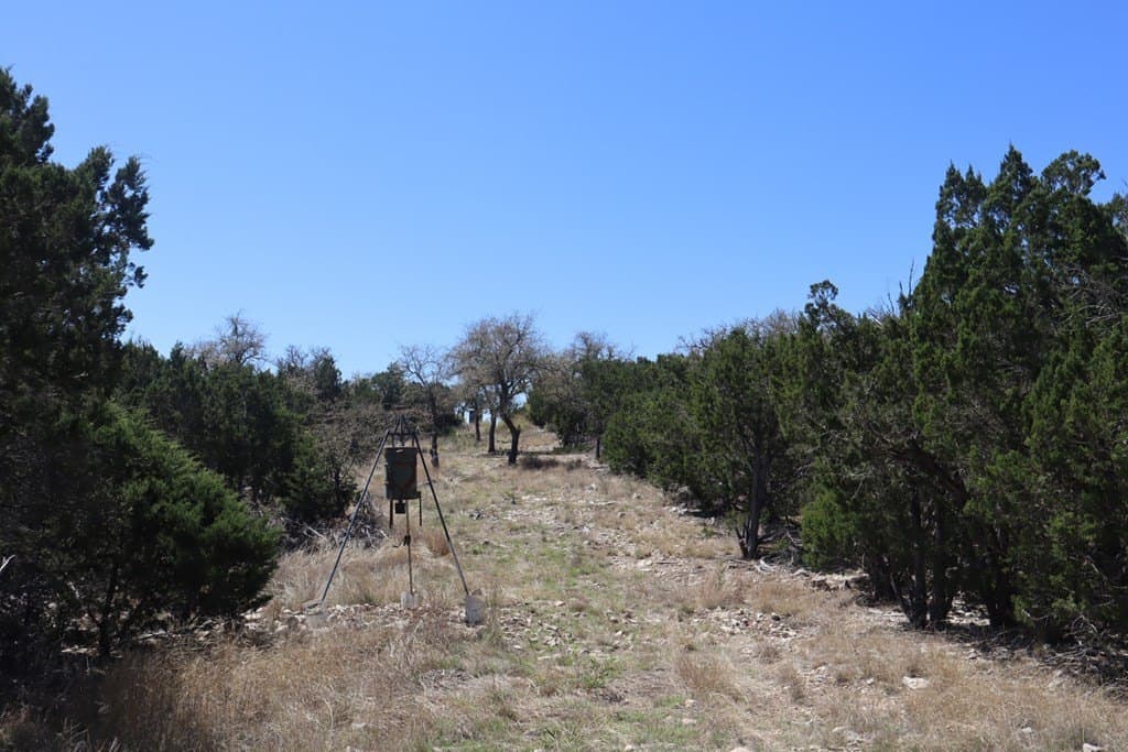 20.33 acres in Real County - photo 23