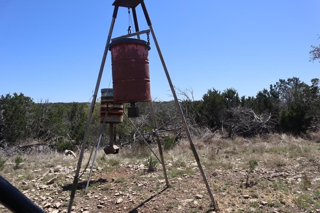 20.33 acres in Real County - photo 32