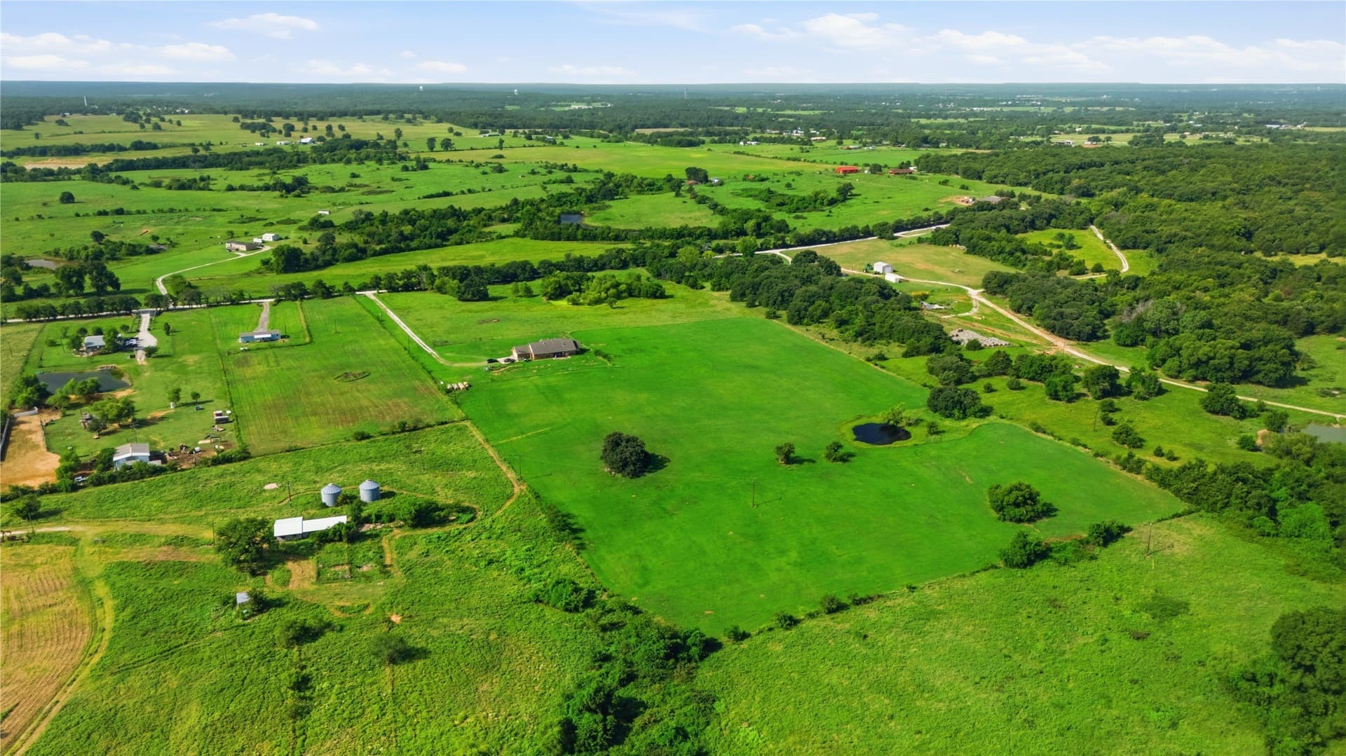 20 acres in Cooke County - photo 25