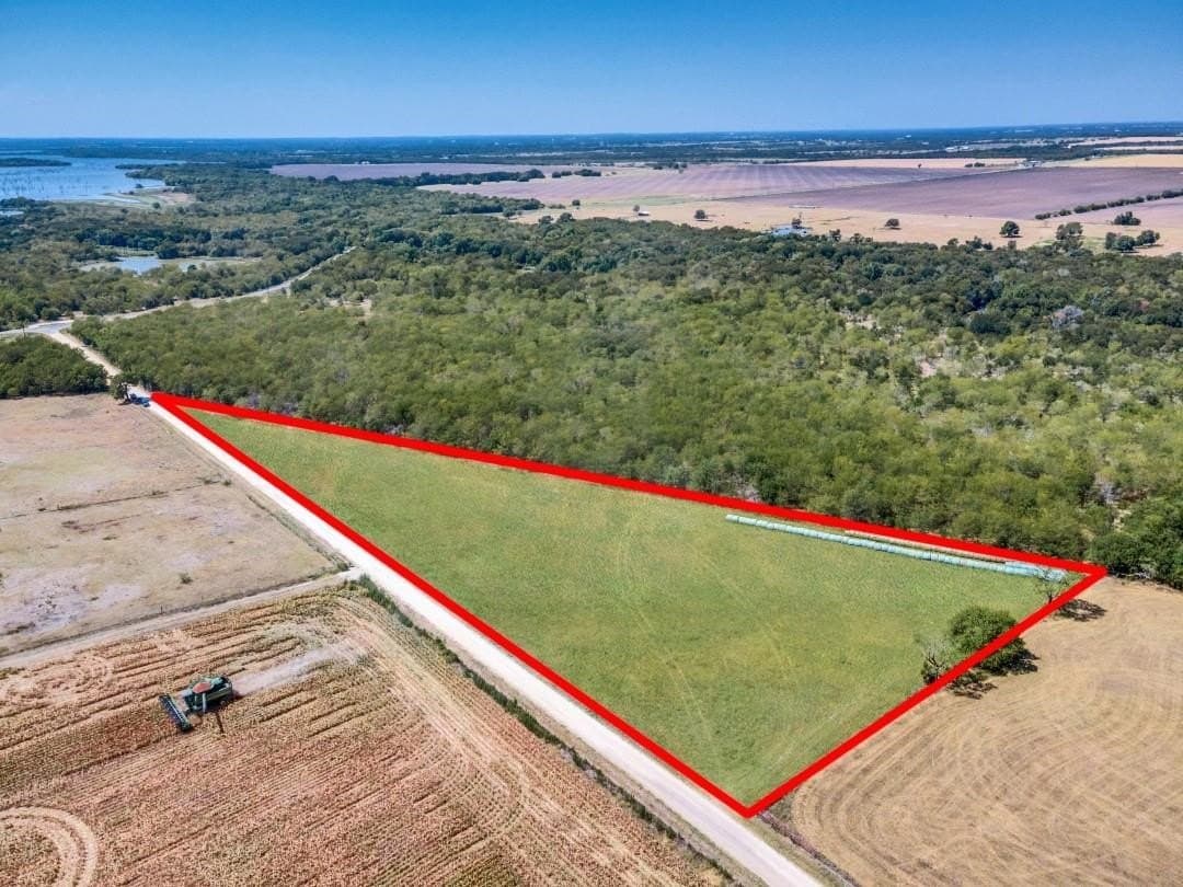 5.02 acres in Grayson County - photo 4