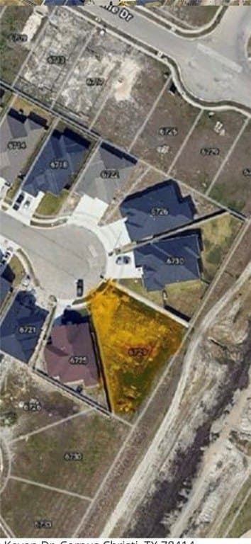 0.25 acres in Nueces County - photo 8