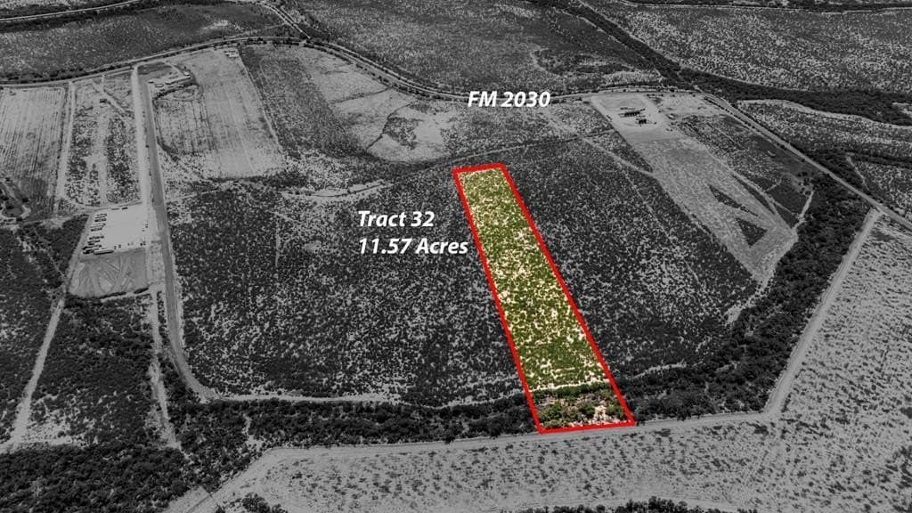 11.57 acres in Maverick County gallery image 2
