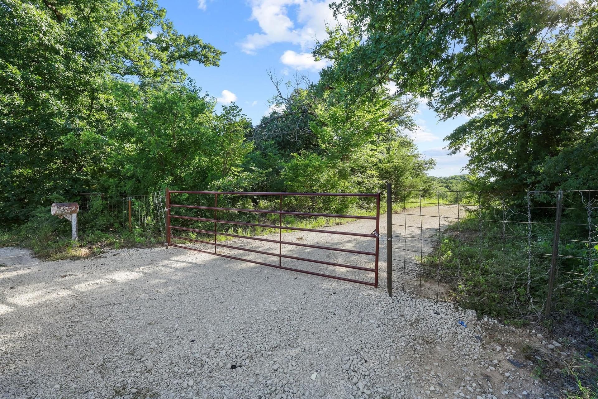 15.46 acres in Cooke County - photo 14