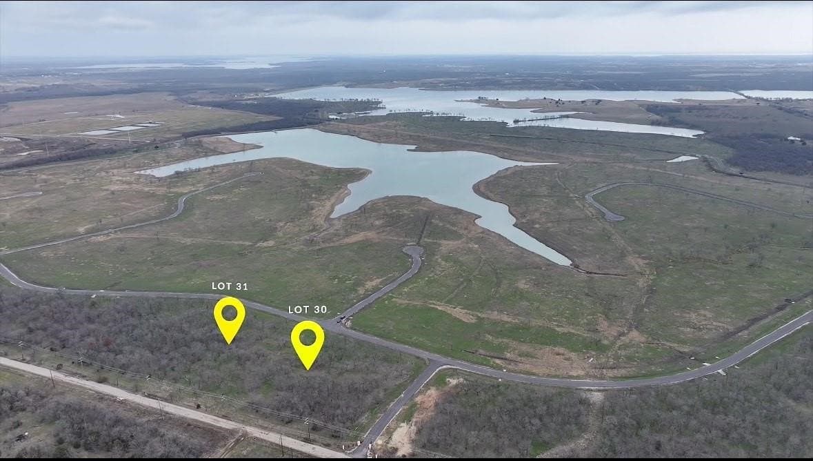 1.29 acres in Navarro County - photo 4