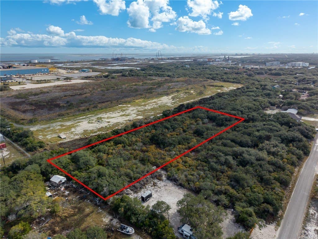 1.62 acres in San Patricio County - photo 2