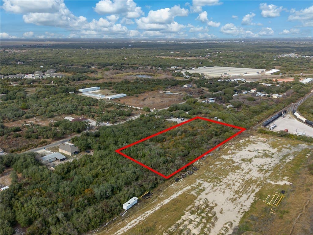 1.62 acres in San Patricio County - photo 7