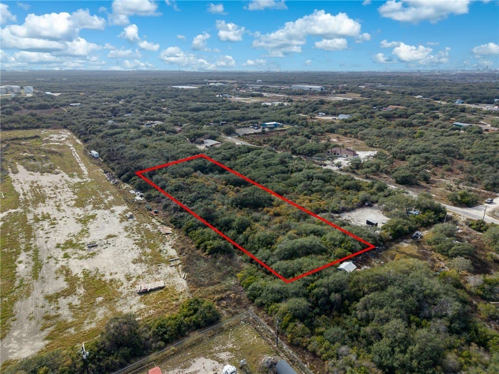 1.62 acres in San Patricio County - photo 4