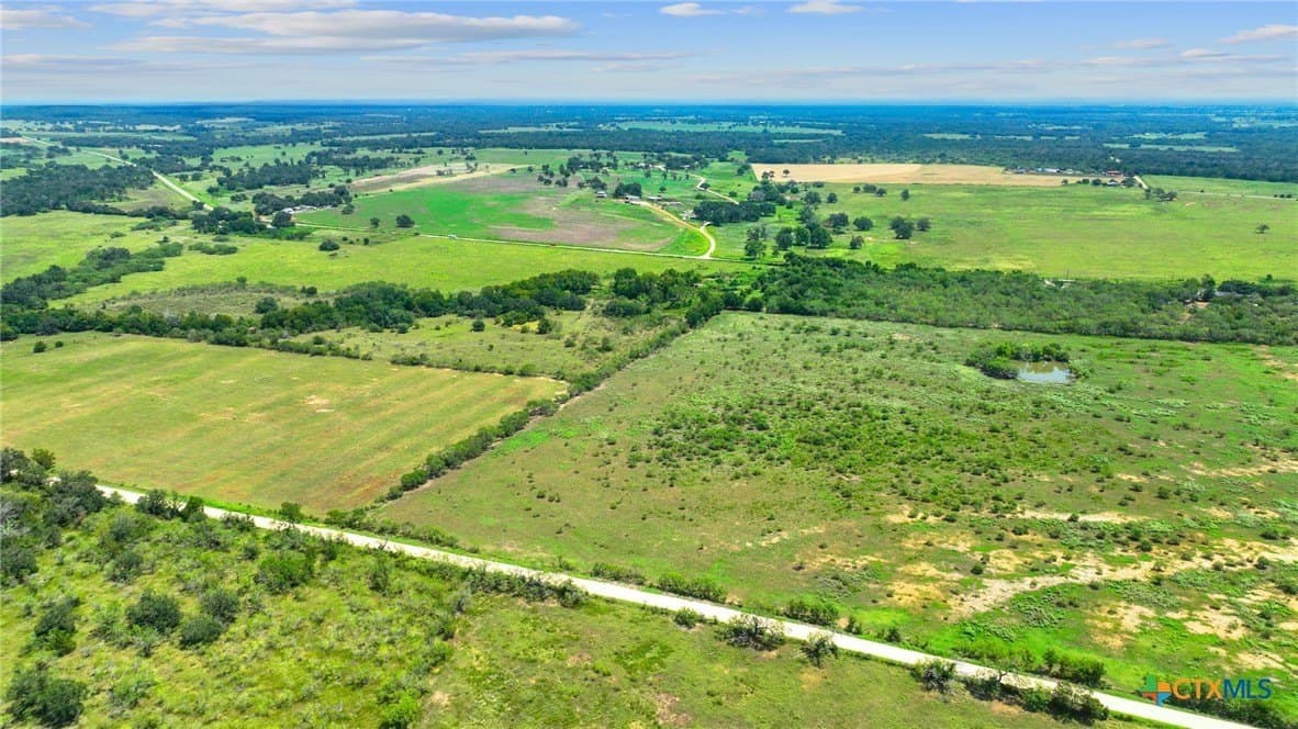 2.25 acres in Gonzales County - photo 2