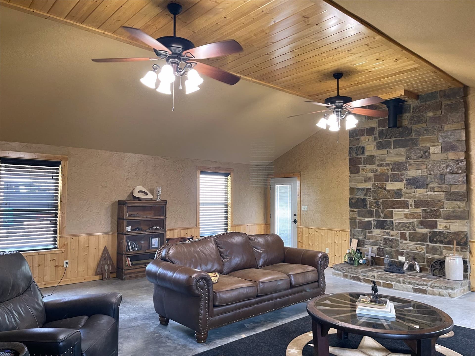 43.03 acres in Freestone County - photo 5