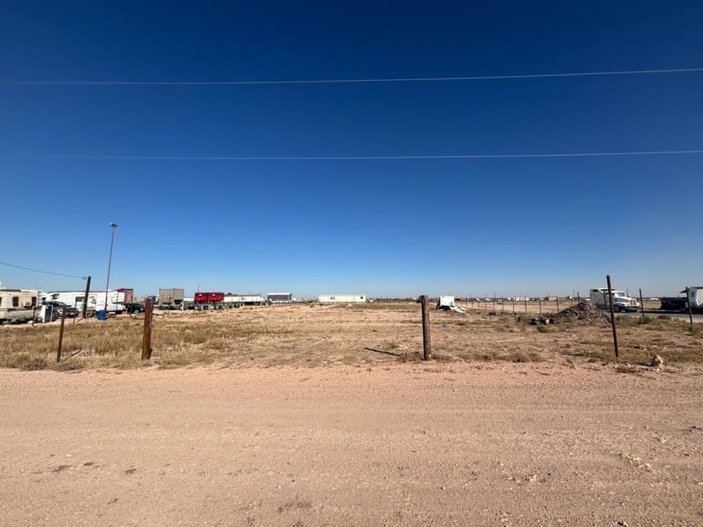 1 acres in Ector County gallery image 2