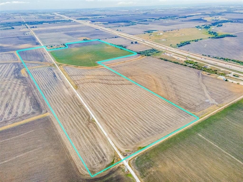 161.95 acres in Hill County gallery image 2