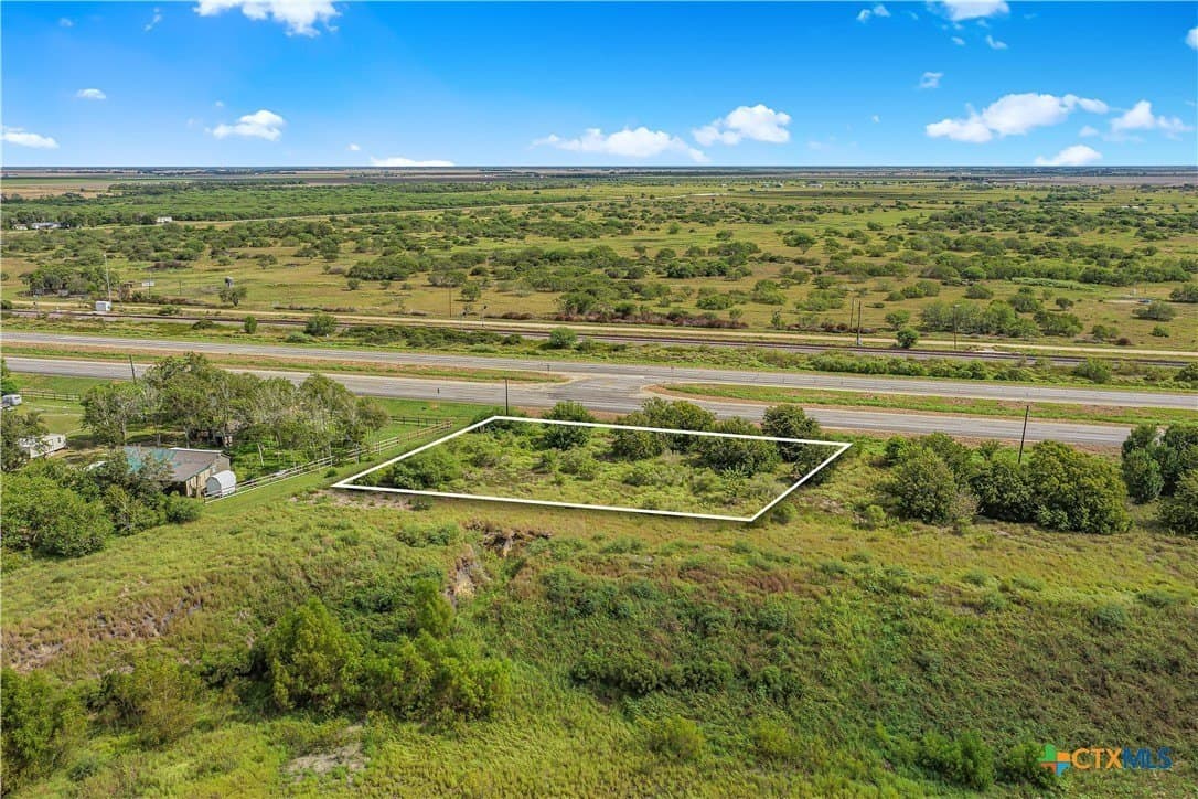 0.39 acres in Victoria County - photo 5