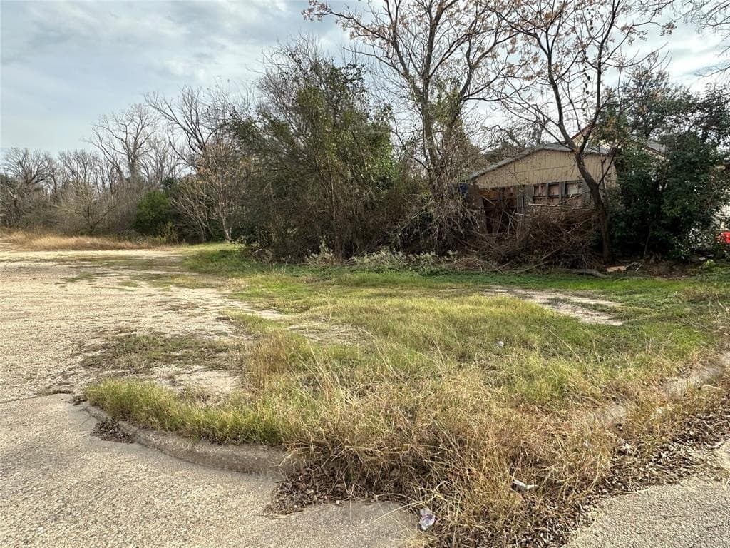 0.19 acres in McLennan County gallery image 2