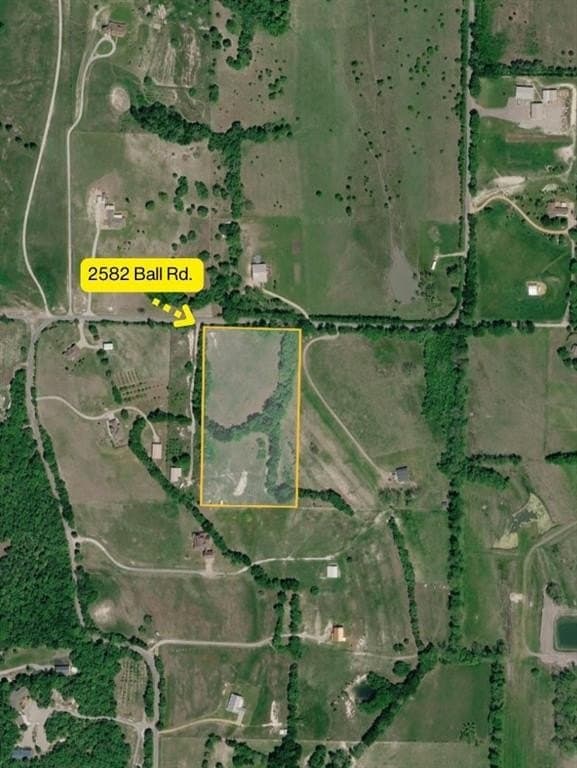 7.9 acres in Grayson County gallery image 4