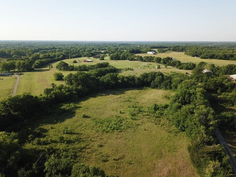 7.9 acres in Grayson County gallery image 3