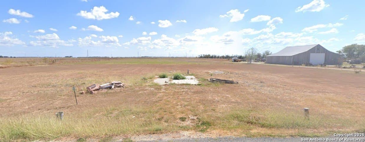 5.94 acres in Guadalupe County gallery image 4