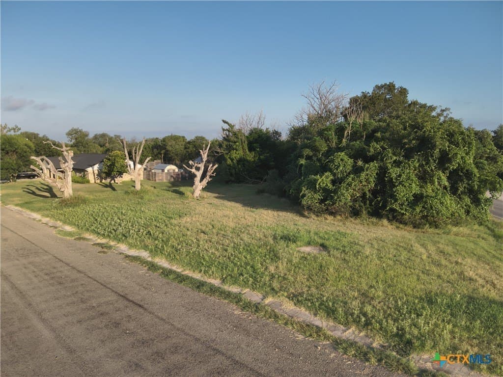 0.5 acres in Lampasas County - photo 7