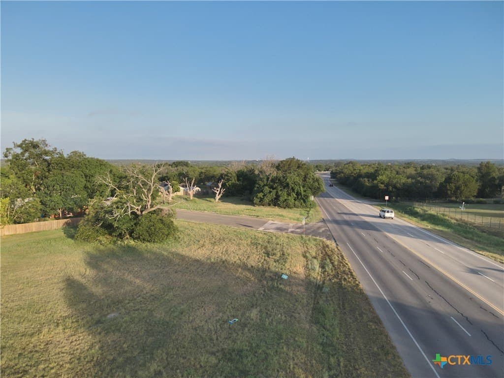 0.5 acres in Lampasas County gallery image 2
