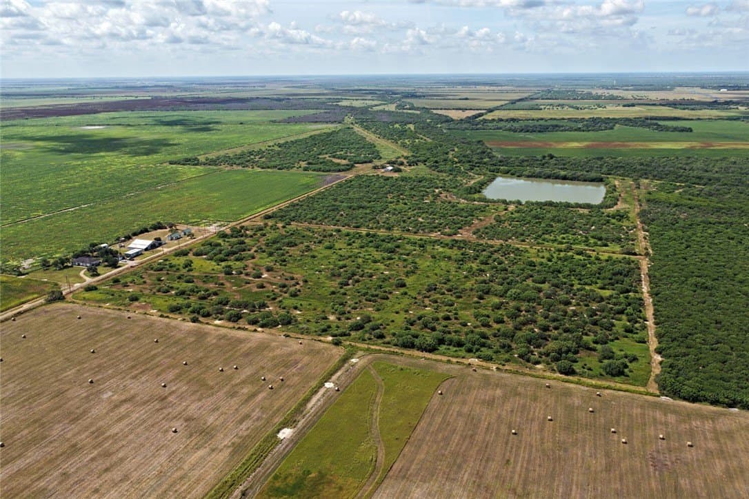 152.72 acres in Jim Wells County - photo 18