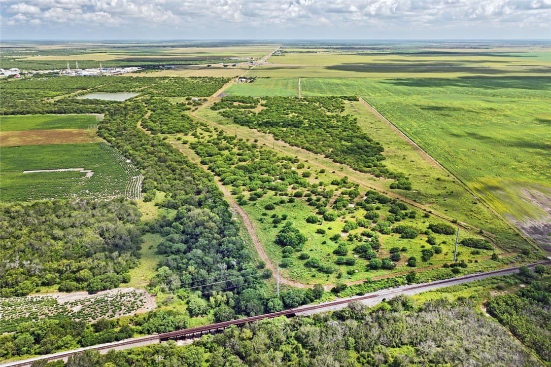 152.72 acres in Jim Wells County - photo 19