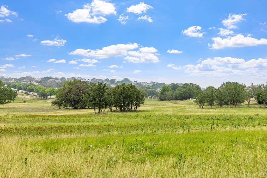 0.94 acres in Kerr County - photo 7