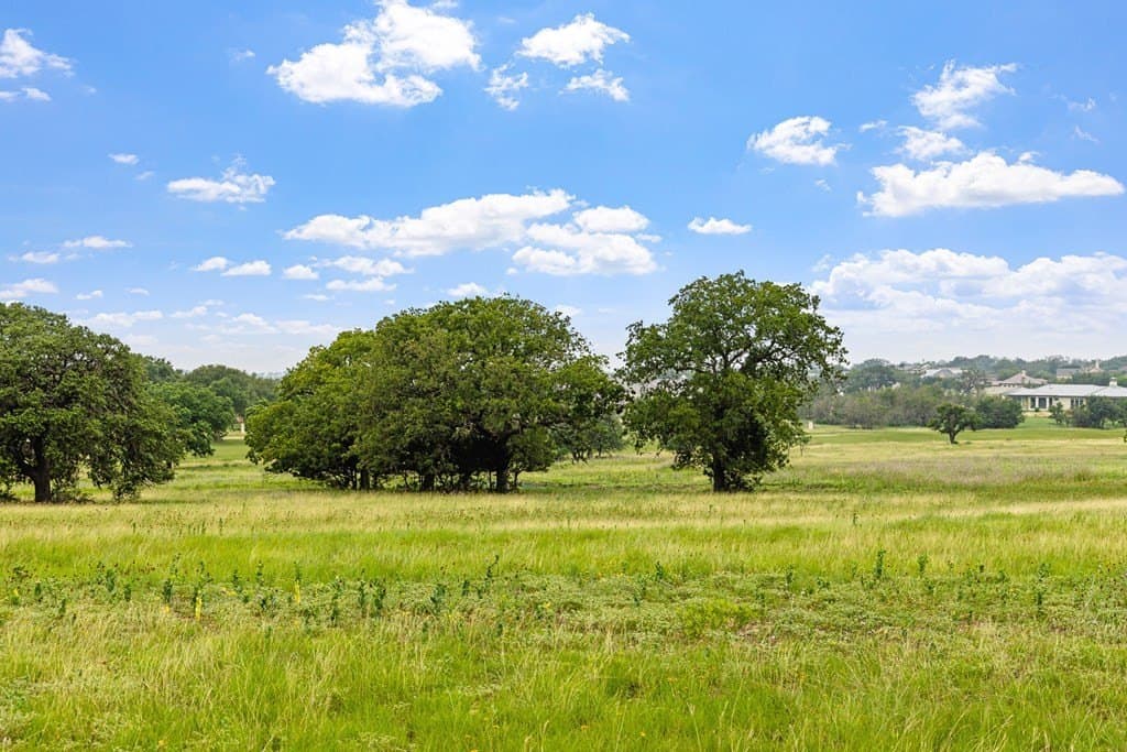 0.94 acres in Kerr County - photo 11