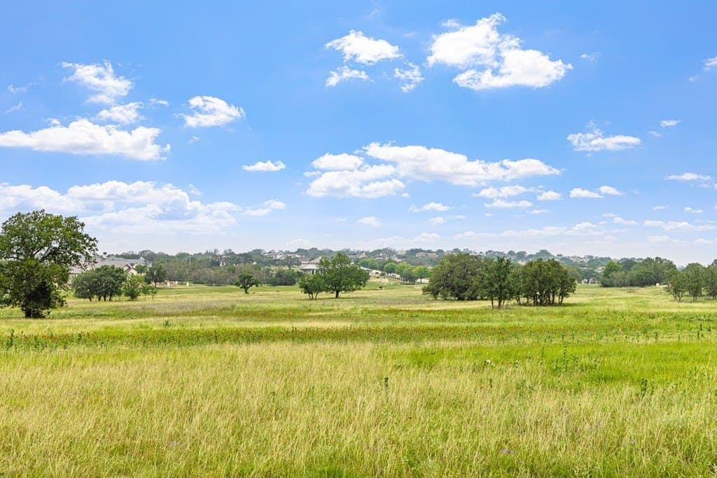0.94 acres in Kerr County - photo 6