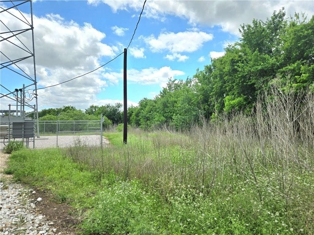 3.38 acres in Burleson County - photo 7