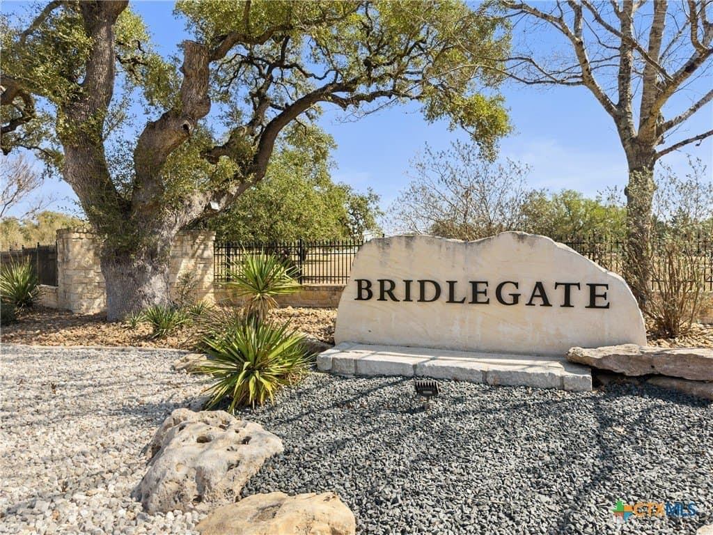 2.14 acres in Bandera County - photo 25