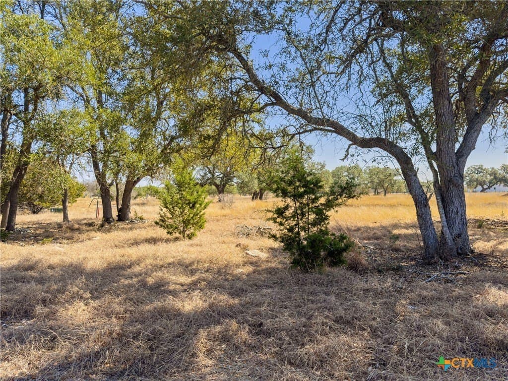 2.14 acres in Bandera County gallery image 2