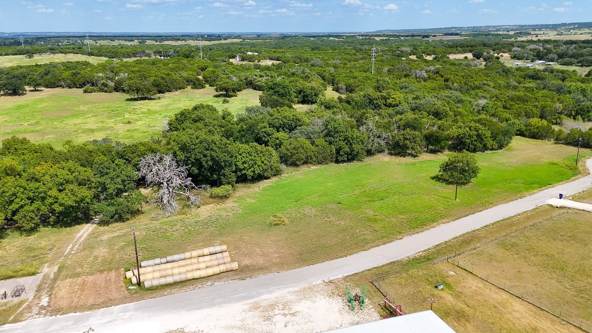 5.61 acres in Bosque County gallery image 4