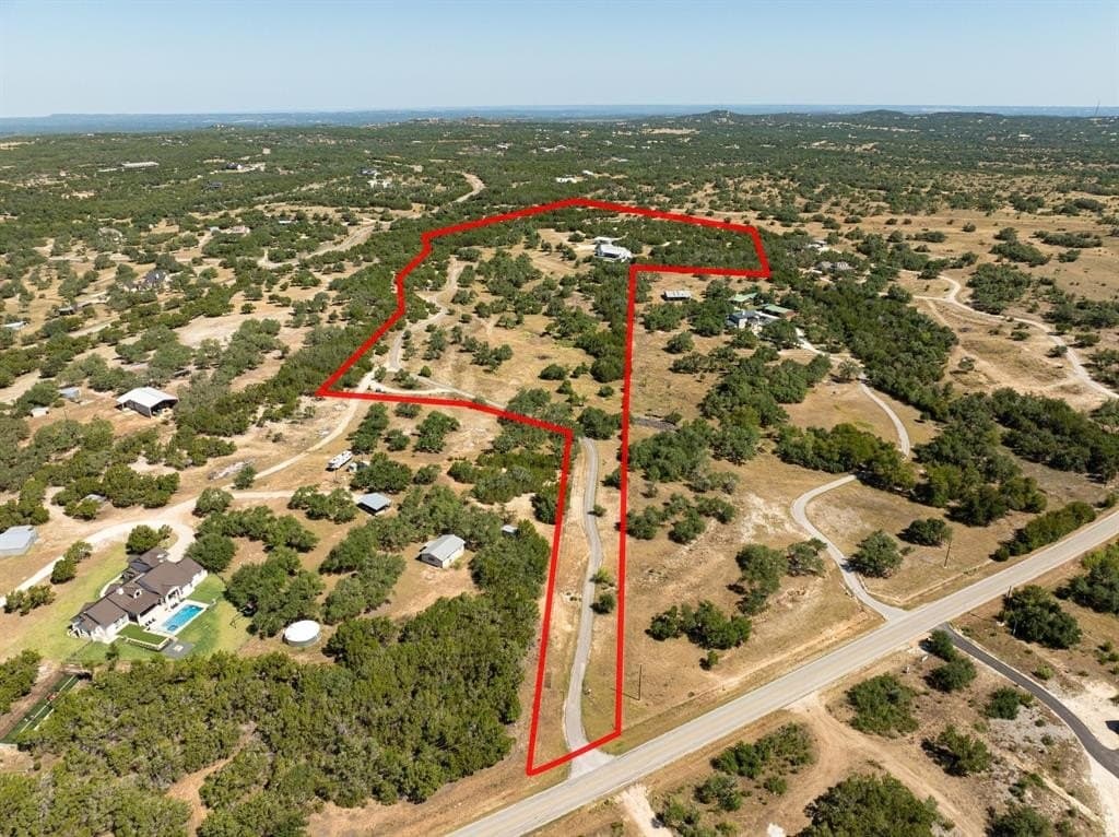 28.31 acres in Hays County