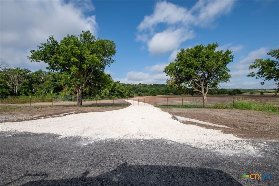 25 acres in Hamilton County gallery image 3