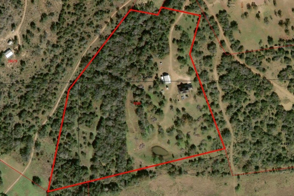 20.5 acres in Blanco County gallery image 2