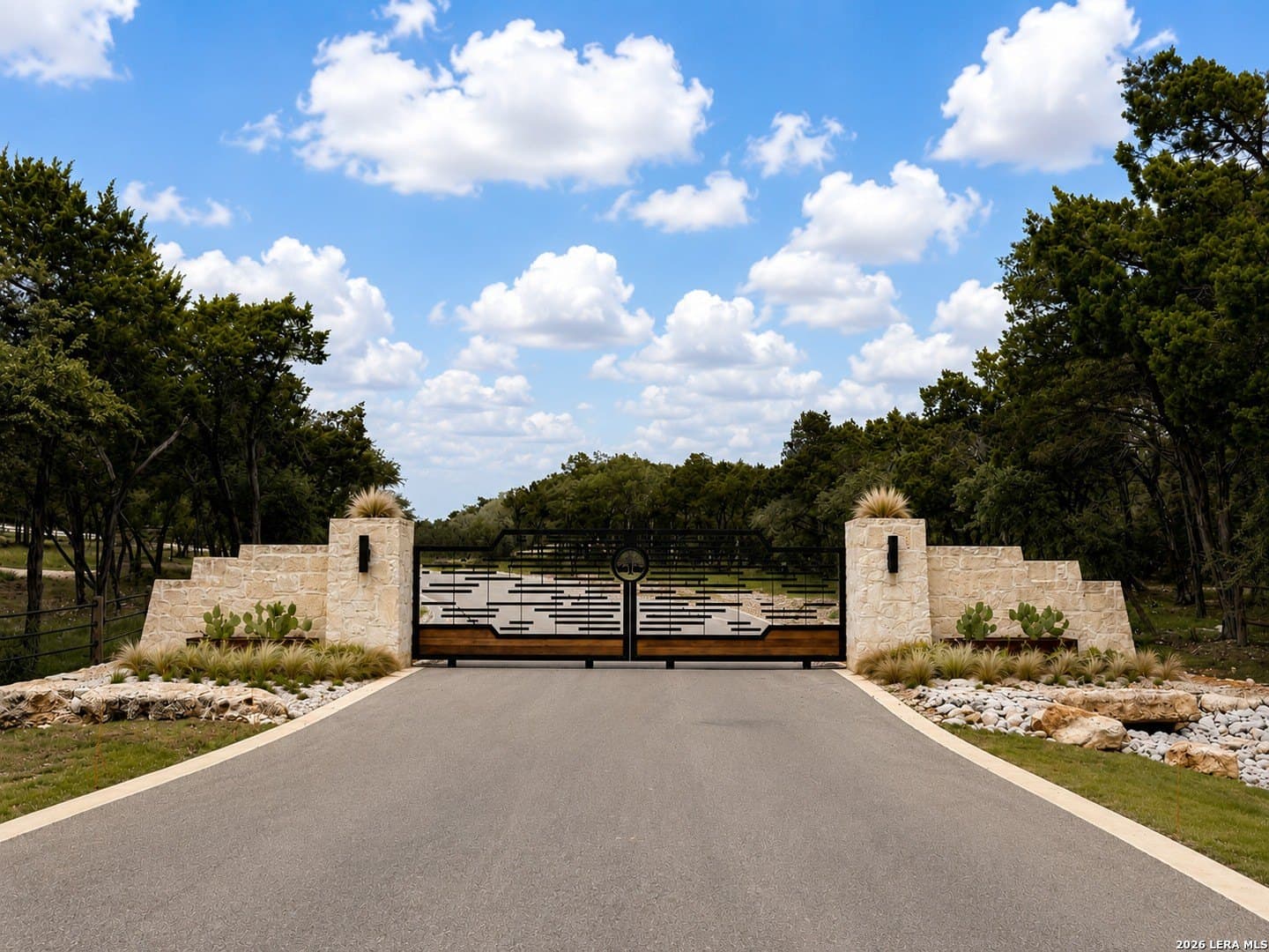 13.85 acres in Comal County gallery image 2