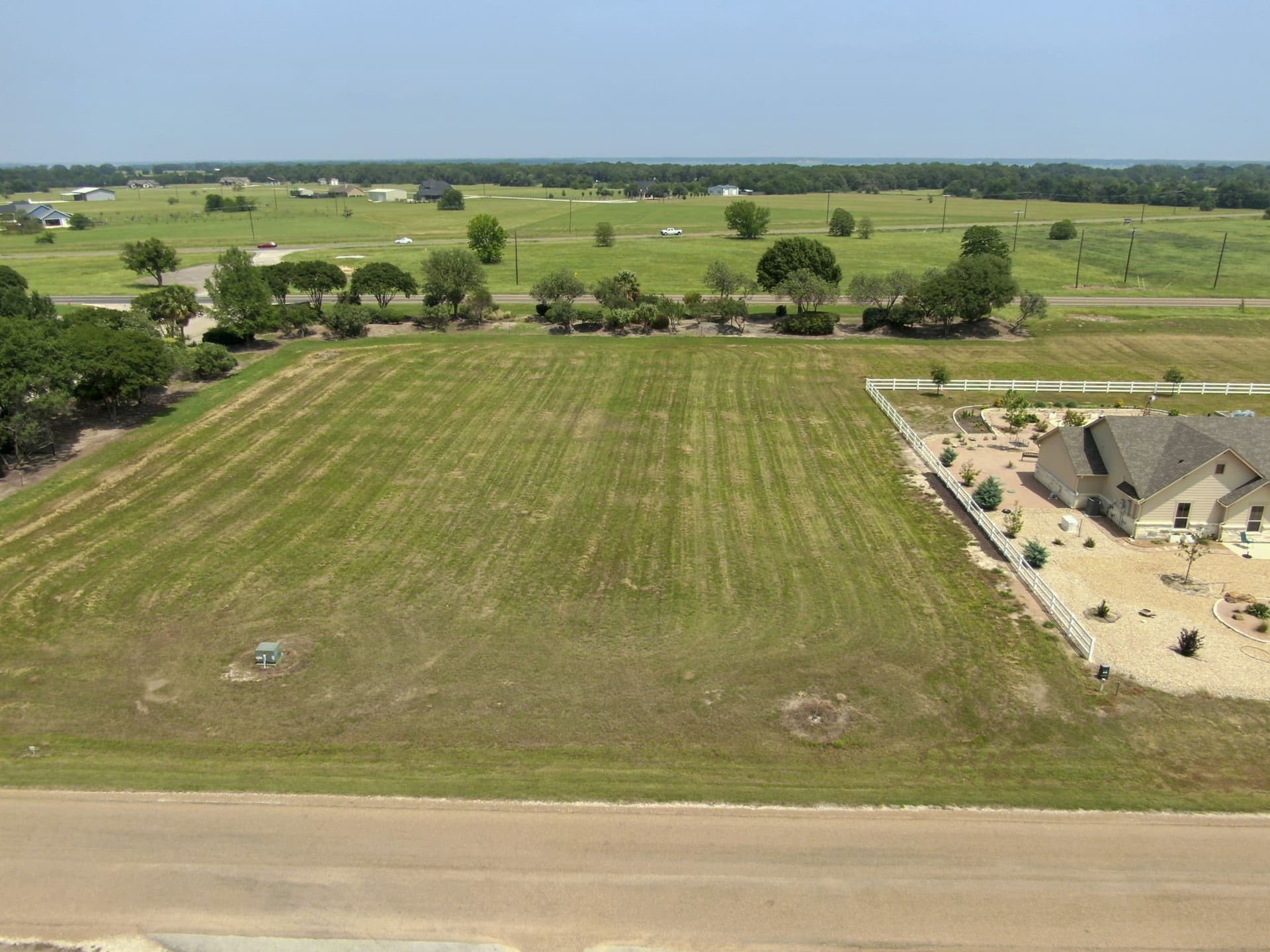 1.02 acres in Navarro County - photo 11