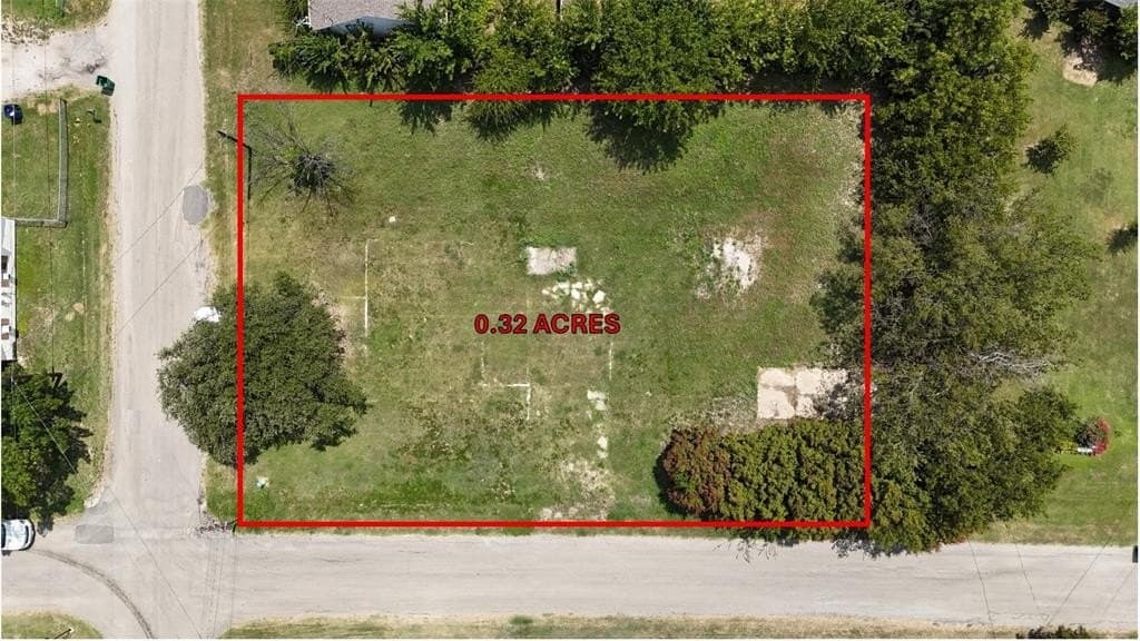 0.32 acres in Collin County gallery image 2