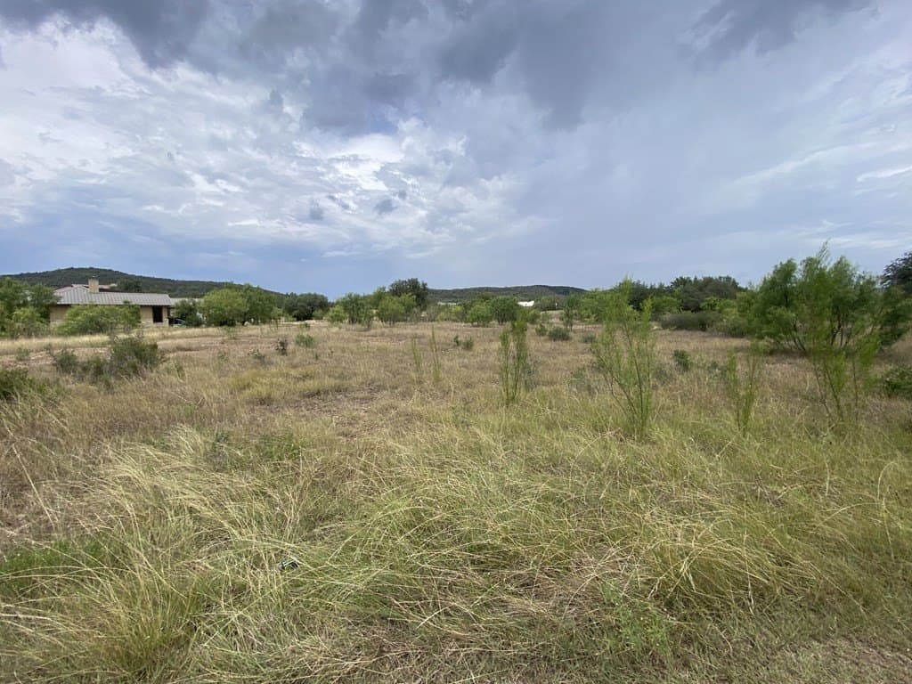 0.51 acres in Uvalde County - photo 9