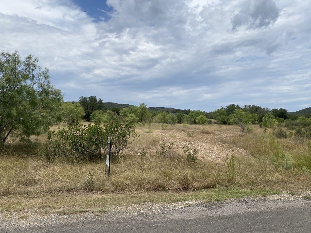 0.51 acres in Uvalde County - photo 26