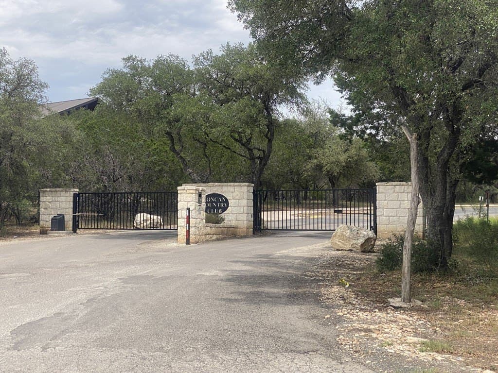0.51 acres in Uvalde County - photo 33