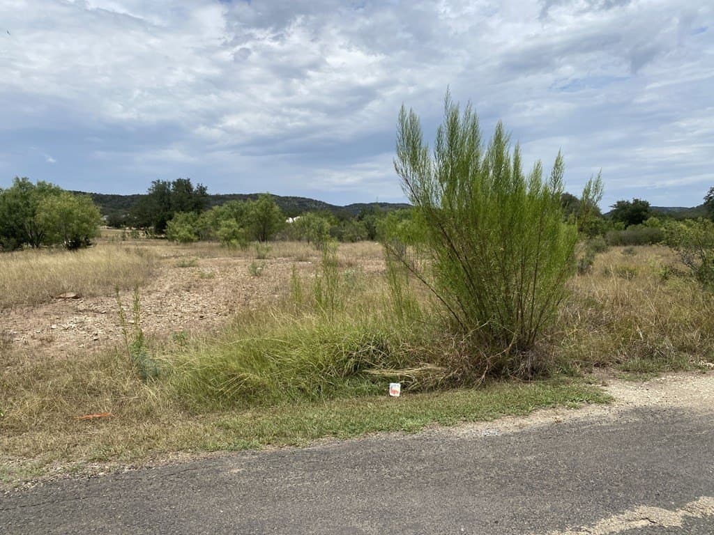 0.51 acres in Uvalde County - photo 29