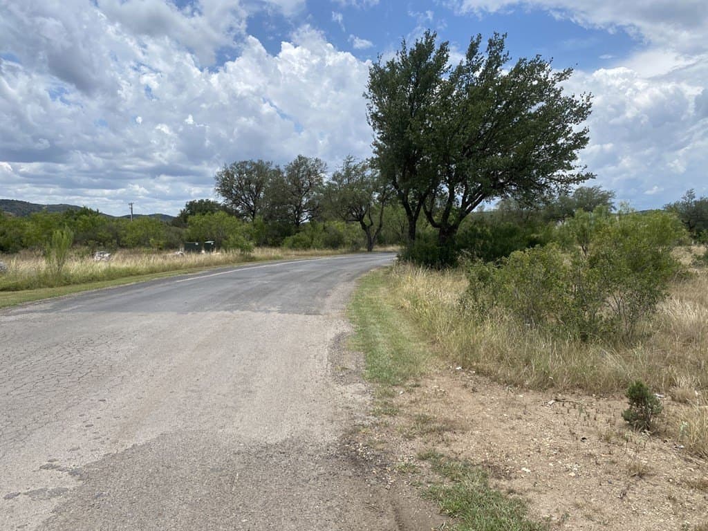 0.51 acres in Uvalde County - photo 19