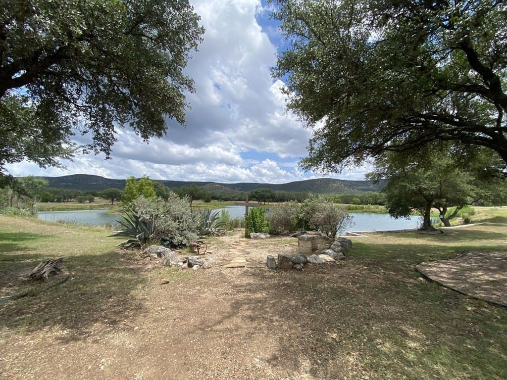 0.51 acres in Uvalde County featured view