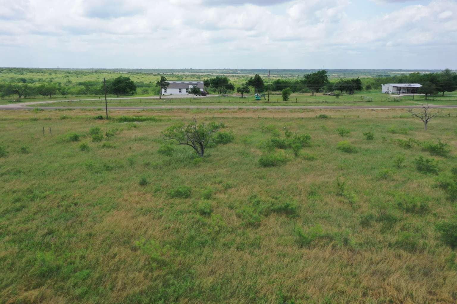 2 acres in Navarro County - photo 3