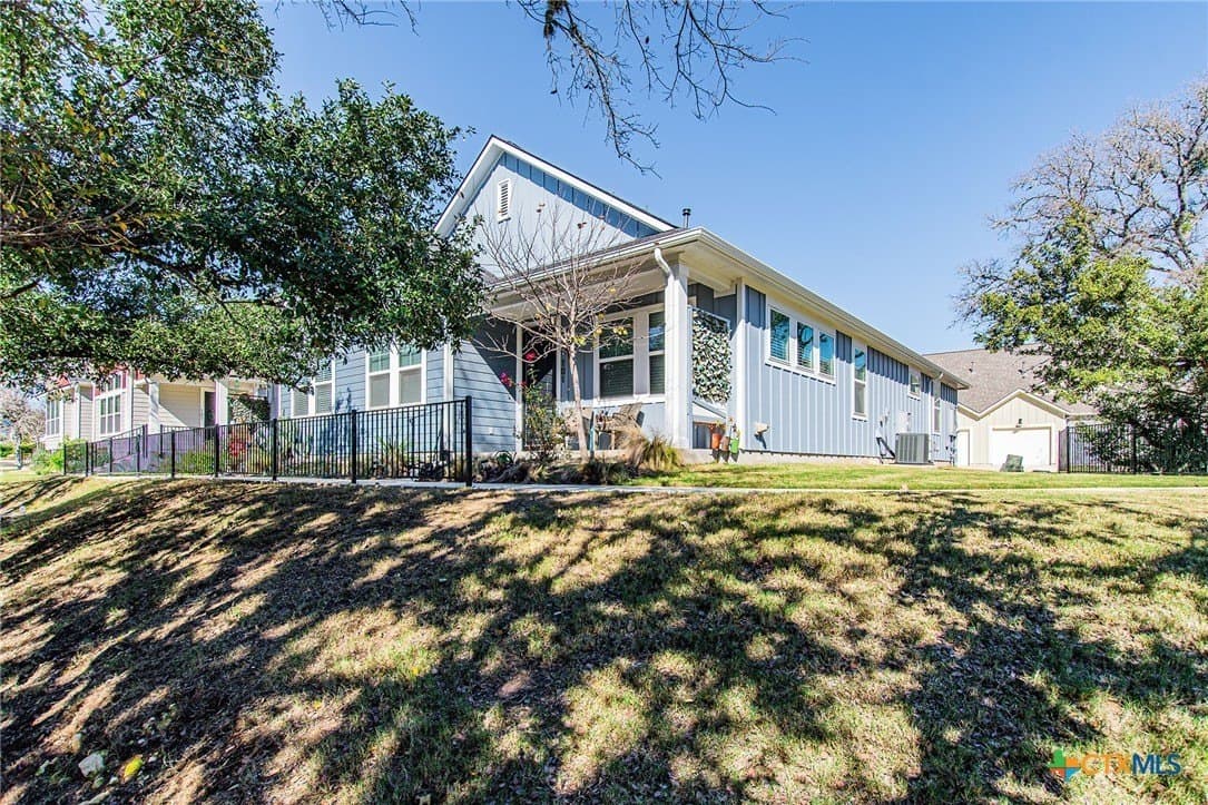 13.95 acres in Hays County - photo 2