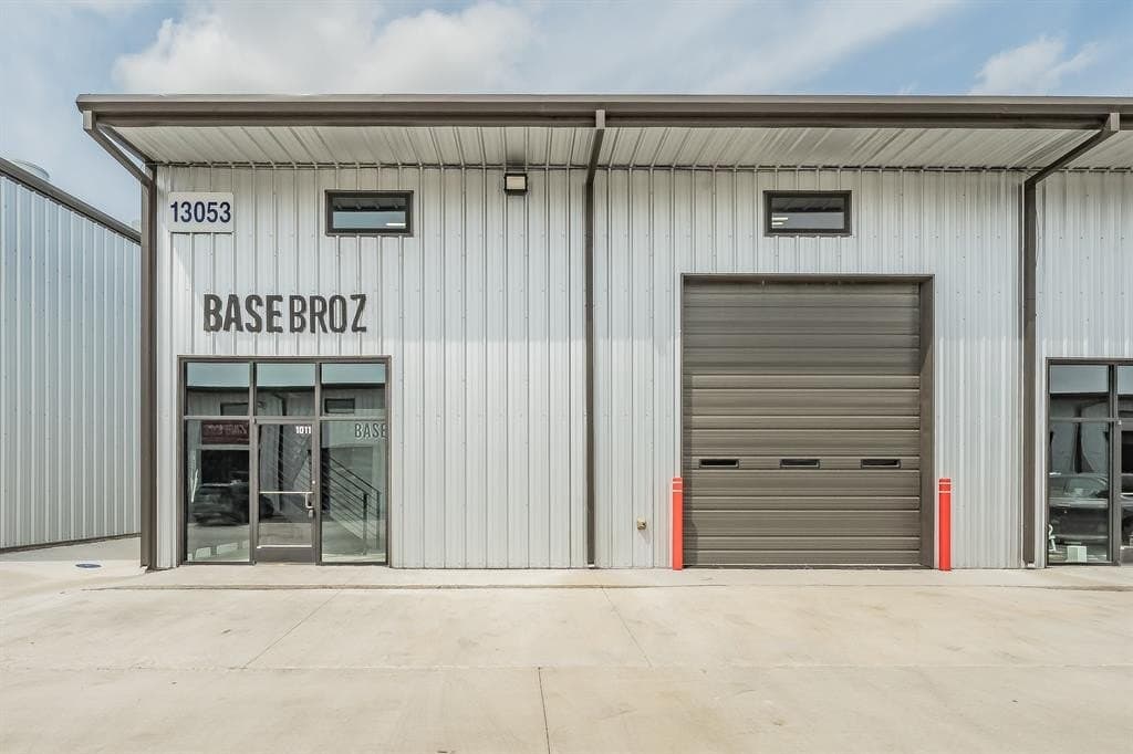 11.79 acres in Tarrant County gallery image 2