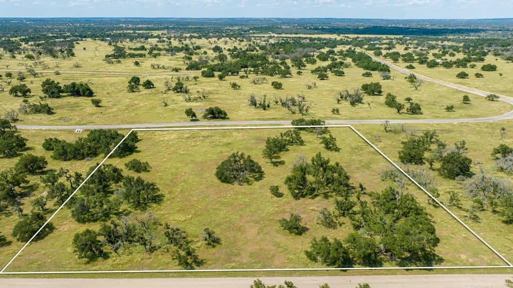 5.1 acres in Gillespie County gallery image 3