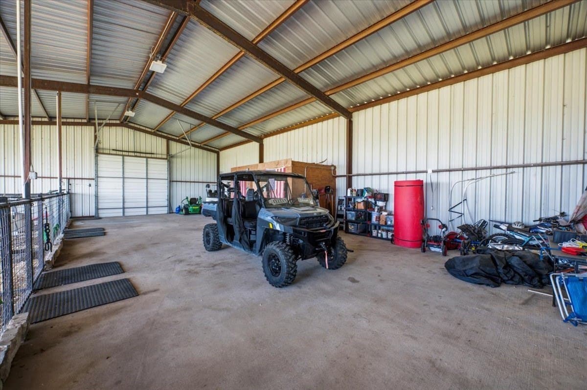 20.89 acres in Ellis County - photo 34